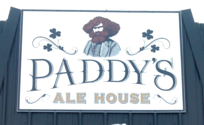 Outdoor graphic sign